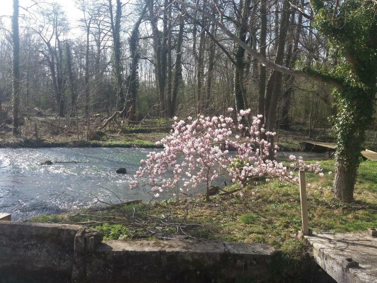 Au Moulin De Rotteleux Βίλα Senarpont Εξωτερικό φωτογραφία